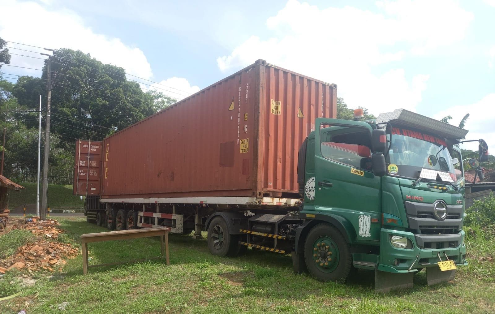 Export container truck at SancocoInd